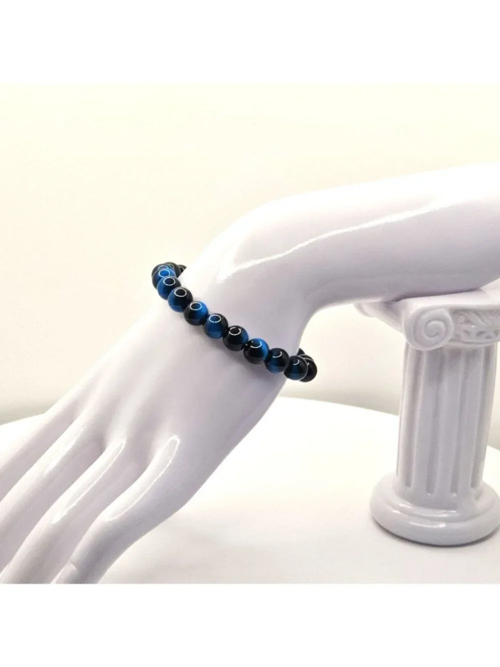 Men's Stretch Bracelet With Polished Deep Blue And Black Beads Minimalist Style
